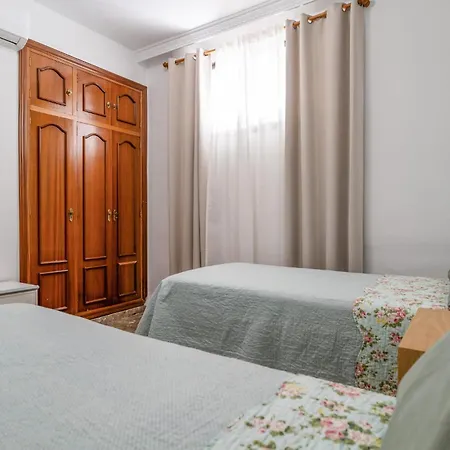 Apartment Cozy In Malaga With Kitchen *