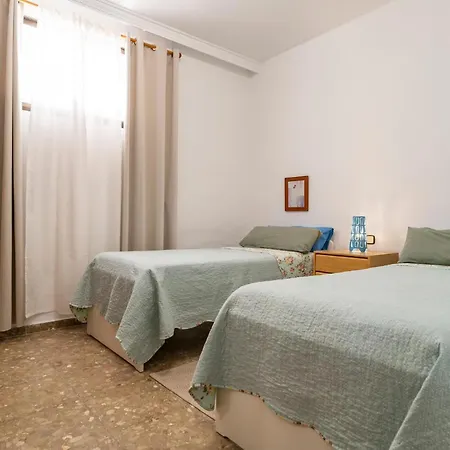 Cozy In Malaga With Kitchen