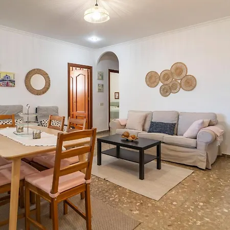 Apartment Cozy In Malaga With Kitchen *