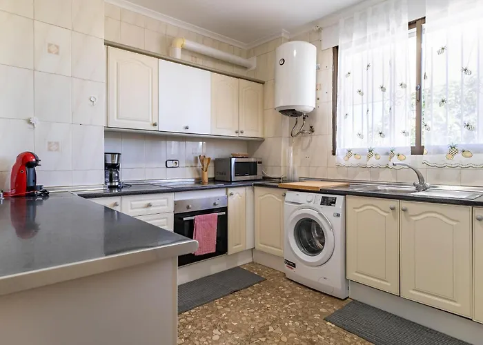 3 Bedroom Amazing In Malaga